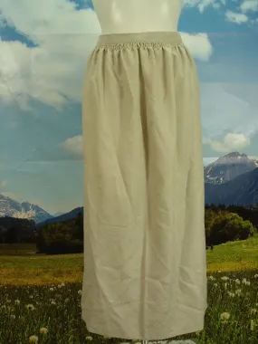 lange Dirndlschürze  mit großartigem Rautenmuster  Dirndl-Schürze  TS1037